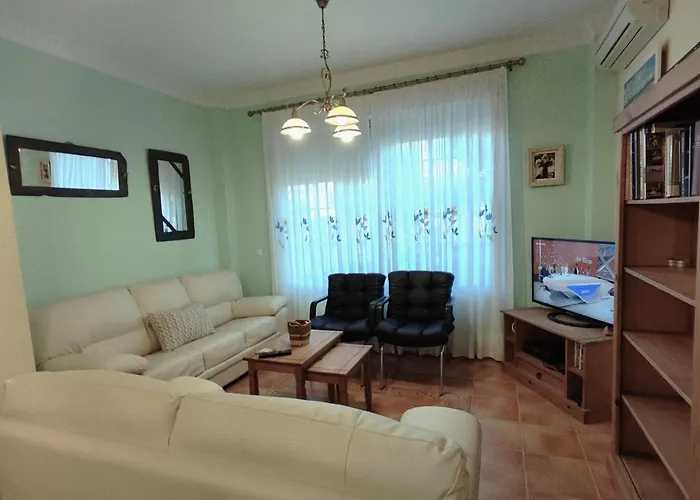 Casa 4 Dormitorios En Ayamonte