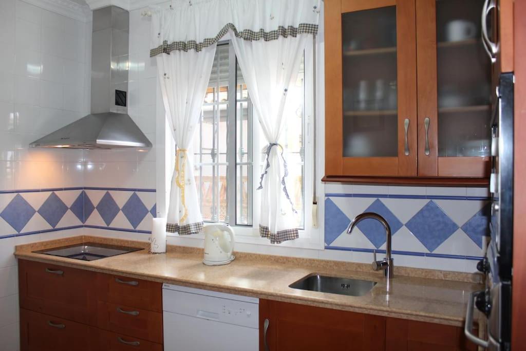 Casa 4 En * Ayamonte